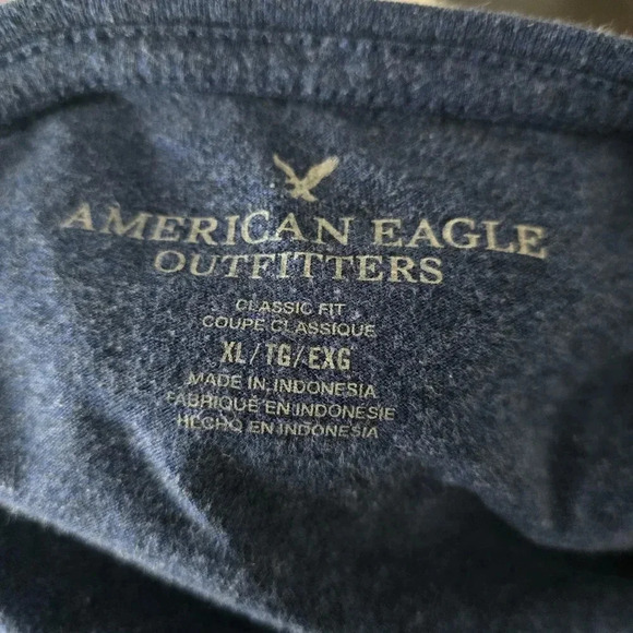 Women's American Eagle Blue V-Neck Short Sleeve Shirt - Picture 4 of 4
